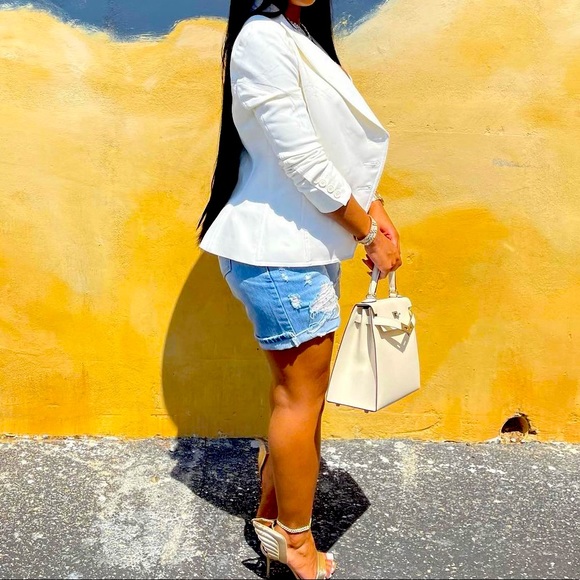 Meet your Posher, Julianna - Picture 1 of 1